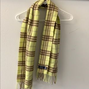 Green Burberry scarf
